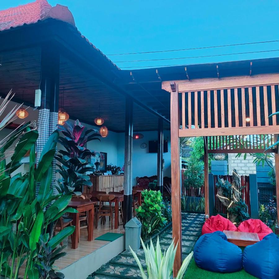 Double'D Hostel Batununggul Exterior foto